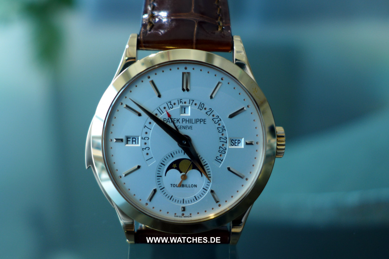 Patek 5216 store